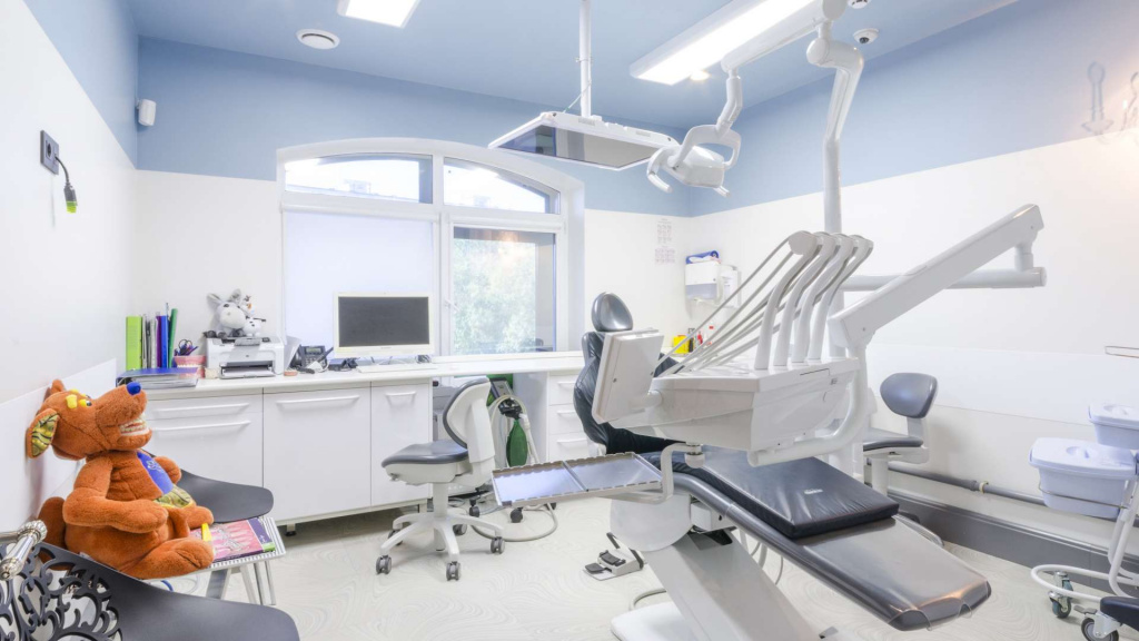 FENTESI DENTAIRE.jpg FENTESI DENTAIRE.jpg