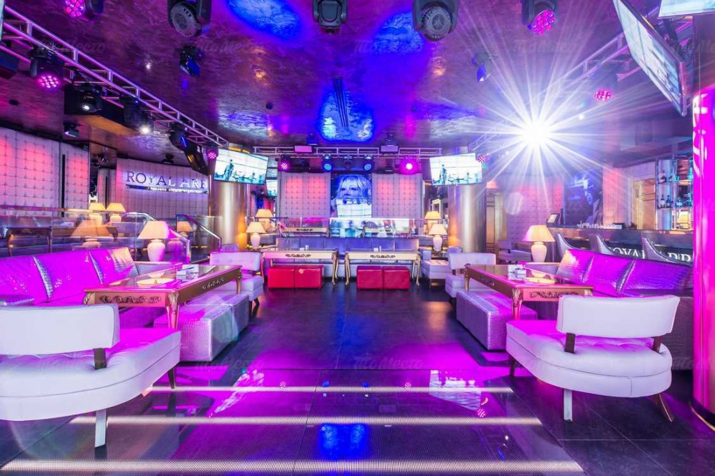 Lounge Club Royal Arbat.jpg